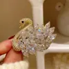 Suministro Directo de Fábrica Broche de Cristal Austriaco Broche Cisne Pequeño Auténtico Súper Brillante Versátil Broche de Cristal de Gama Alta