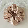 Elástico de cabelo de cetim com strass, estilo coreano, inspirado no retrô francês, scrunchie, corda de cabelo plissada, scrunchie moderno, acessório de cabelo de alta qualidade.