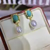 Brincos de Turquesa de Alta Qualidade Pérola Natural de Água Doce Agulha de Prata S925 Design Exclusivo Brincos Simples e Elegantes para Mulheres