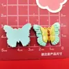 Accesorios de Resina de Mariposa con Gradiente de Colores Brillantes de Dibujos Animados Pegamento de Crema para Manualidades Funda de Teléfono Tocado Pasador Hebilla de Zapato Parche