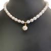 Collar colgante de perla ovalada de agua dulce natural de alta calidad, moderno y elegante, combina con todo, estilo moderno de mamá, diseño de nicho.