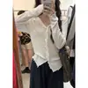 Camiseta básica de punto blanca con cuello en V, volantes y manga larga para mujer, nueva colección principios de otoño 2026, top suéter interior ajustado