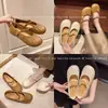 2026 Novos Mocassins Planos Versáteis Plissados com Pérolas, Sapatos Mary Jane da Moda para Mulheres, Verão, Antiderrapantes, Sola Macia