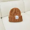 Chapéu de Lã Novo Estilo 2025 para Mulheres no Outono e Inverno, Pequeno Estilo Coreano Tendência e Versátil para Circunferência de Cabeça Grande Chapéu Quente de Tricô Torcido