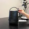 Bolsa quadrada pequena vazada estilo coreano para mulheres, bolsa para celular, novo modelo de verão 2026, bolsa de ombro/transversal moderna e popular para o dia a dia