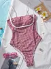 Traje de baño sexy de una pieza para mujer 2027, nuevo, adelgazante, para comercio exterior transfronterizo, europeo y americano, con tirantes ajustables, traje de baño para vacaciones en la playa