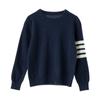 Suéter de cashmere estilo universitário para meninos e meninas, outono e inverno, novo suéter listrado simples com gola redonda e manga comprida, moda