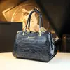 Bolso Grande con Patrón de Cocodrilo para Mujer 2026 Moda para Señoras de Mediana Edad Bolso de Mano para Madre Cuero Genuino Bolso de Mujer Bolso Cruzado al Hombro Moderno