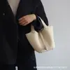 Yomi Cuero Firme Piel de Vaca Importada TC Semi-Hecho a Mano Hilo de Cera Cesta de Verduras Bolso