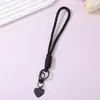 Pingente Colorido de Pulseira de Celular em Formato de Coração Inglês, Chaveiro Estilo Ins, Acessório de Pulseira Curta Trançada de Nicho