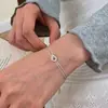 Pulsera de eslabones Mobius, Femenina, Versátil, Joyería de Mano de Alta Gama Estilo Dulce y Fresco Nuevo Estilo 2025