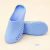 Sapatos Específicos para Sala Cirúrgica, Chinelos Antiderrapantes com Design Vazado para Respirabilidade, Adequados para Uso Externo, Tamancos Cirúrgicos Fechados na Ponta com Solado Plano para Médicos