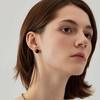 Pendientes de botón de ágata negra retro francesa de plata esterlina S925 para mujer, diseño de nicho de lujo ligero, pendientes negros de alta calidad que combinan con todo.