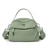 Bolso de Mano Nuevo Versátil, Sencillo y Casual, con Diseño de Nailon de Color Sólido Texturizado, Bolso de Hombro y Bolso Cruzado para Mujer, Moderno y a la Moda