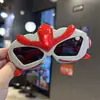 Gafas de Sol Polarizadas para Niños de Dibujos Animados Ultraman con Luces y Robot Emisor de Luz para Niños Gafas de Sol de Silicona Geniales Protección Solar