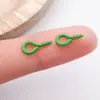 Uñas Ojo de Oveja Pintadas de Metal, Uñas Cuerno de Oveja Pintadas con Spray de Colores, Tornillos de Colores, Piezas de Accesorios para Manualidades, Colgantes para Llaveros