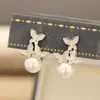 Brincos de Casamento de Luxo com Diamantes, Exquisitos Brincos de Pérola Borboleta, Elegantes e Versáteis, Brincos Sem Furo para Mulheres
