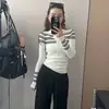 Suéter de malha polo feminino com gola semiaberta e listras contrastantes, corte justo, camada interna, ombro normal, top de manga longa para outono