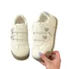 Estilo Coreano Alto Valor Fofo Urso Casual Sapatos de Lona Femininos 2026 Novo Outono Versátil Estudante Solado Macio Para Ir ao Trabalho Sapatos Brancos