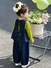 Conjunto de tres piezas de mezclilla con lunares para niñas de comercio exterior, otoño 2026, nuevo y elegante atuendo infantil, ropa infantil de moda para niñas, popular en internet
