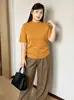 Top versátil de cuello semi-alto para mujer talla grande, estilo otoño 2026, camiseta de punto holgada de manga corta fruncida para mujer talla grande