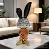 Venta directa de fábrica de adornos de conejo de la suerte, electrochapados en oro y plata, artesanías decorativas de alta gama para sala de estar y casas modelo, personalizables