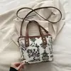 Bolso de Moda Estilo Chino con Gran Capacidad, Nuevo Versátil Lona para Viajes Diarios Bolso de Hombro Tote para Mujer Primavera y Verano 2026