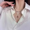 Collar con Dedo de Zircón Rojo para Mujer, Accesorio de Nicho de Lujo Ligero, Nueva Cadena de Cuello Popular Apilada de Doble Capa para el Verano 2025
