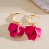 Pendientes de Plata con Borla de Pétalo Retorcido en Forma de C de Acrílico Estilo Resort Europeo y Americano Pendiente Retro de Gama Alta de Nicho Transfronterizo