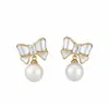 Pendientes de Plata Bañada en Oro Real de 14K con Aguja de Plata, Estilo Lujo Ligero, Lazo de Circonita, Perla, para Mujer, con un Toque de Alta Gama y Elegancia