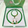 Ópalo Verde collar pulsera aretes juego de tres piezas para mamá personas mayores Regalo de Vacaciones collar regalo del Día de la Madre