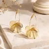 Pendientes de Flor Dorada de Nueva Moda Transfronterizos con Textura que Conserva el Color, Clavos de Flor de Ginkgo Tridimensionales, Pendientes Versátiles Dulces y Frescos