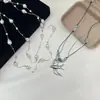 Collar de Perlas Imitación Barroca con Forma Especial de Gipsofila Cadena para Suéter de Nicho de Alta Gama para Mujer Collar Apilado Cadena para Clavícula
