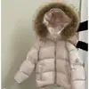 Colección de invierno transfronteriza nueva: Chaquetas de algodón con relleno de plumón unisex para niños y niñas, estilo europeo y americano, engrosadas, de longitud media para niños mayores, en negro