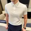 Agente de Comercio Exterior Nuevo Estilo de Verano Camisa Polo de Manga Corta para Hombre, Seda de Hielo Sin Costuras Alta Elasticidad Textura Bloqueo de Color Camiseta