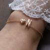 Pulseira de letras em inglês AliExpress transfronteiriça, moda europeia e americana, personalidade, temperamento, liga, pulseira de letras em formato de coração, atacado