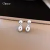 Pendientes de Plata Chapada en Oro Real con Cierre de Aguja Estilo Minimalista Francés Forma de Gota Pendientes de Nicho de Gama Alta Pendientes Pequeños Versátiles de Moda