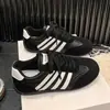 Zapatillas de entrenamiento retro alemanas súper elegantes para mujer, nueva colección 2026, increíblemente populares, zapatillas blancas versátiles, zapatos deportivos casuales planos de nicho