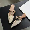 Versión de Cuero Suave~ Estilo Retro Suave, Diseño Tejido Transpirable, Hebilla Redonda, Punta Hueca, Adecuado para Combinar con Faldas, Se Usa por Fuera con Tacones Gruesos