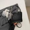 Bolso de Mano de Moda Estilo Minimalista Occidental Bolso Balde 2024 Nuevo Bolso de Hombro Nicho Artístico Elegante Bolso Cruzado
