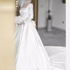 Vestido de Novia Estilo Mori de Manga Larga 2026 Modelo Nuevo Novia Sencillo Elegante con Cola Estilo Corte Sencillo Estilo Coreano Vestido de Novia de Satén