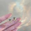 Hielo Cristal Transparente Diamante Triturado Pendientes de Tachuela Estudiante Pendientes para Mujer Temperamento Celebridad de Internet Douyin Estilo Caliente Nicho Sentido de Alta Gama Pendientes Joyería para Orejas
