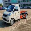 Fukuda Xiangling Camión de Basura con Brazo de Gancho de 3 Metros Cúbicos a Gasolina Venta Directa del Fabricante Camión de Transporte de Basura de 3 Metros Cúbicos con Múltiples Contenedores de Basura