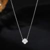 Collar de Plata de Ley 925 Flor de Cuatro Hojas de la Suerte para Mujer, Lujo Accesible y Versátil Cadena Clavicular Turquesa con Accesorios Apilables de Flor de Diamante