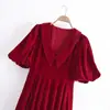 ZA ropa de mujer al por mayor transfronteriza estilo europeo y americano nuevo temperamento terciopelo de alta calidad cuello en V manga corta vestido 0273106