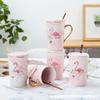 Caneca Flamingo com Tampa e Colher Padrão Mármore Cerâmica Copo de Água Atacado Casal Alto Valor de Cor Caneca de Café Criativa