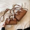 High-end estilo estrangeiro pequena bolsa 2023 nova chegada bolsa feminina explosão popular all-match messenger bag moda bolsa de platina portátil