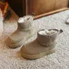 Botas de nieve para niños invierno nuevo más terciopelo más gruesas cálidas para niñas botas cortas de algodón grandes impermeables anti-patadas para niños zapatos de algodón