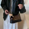 Bolsa Vintage de Camurça de Nicho para Mulheres 2026 Novo Estilo Acolchoada Versátil Bolsa Tote Color Blocking da Moda Bolsa de Ombro/Axila