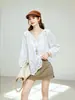 Camisa Blanca Bordada Calada Estilo Bohemio Francés Nanyou para Mujer, Cuello en V, Corte Holgado, Estilo Vacacional Adelgazante Camisa de Ganchillo